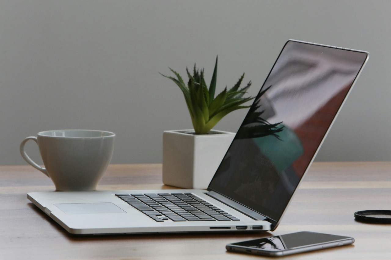 Simplify IT Management with SimplicITy Virtual Desktop Solutions
