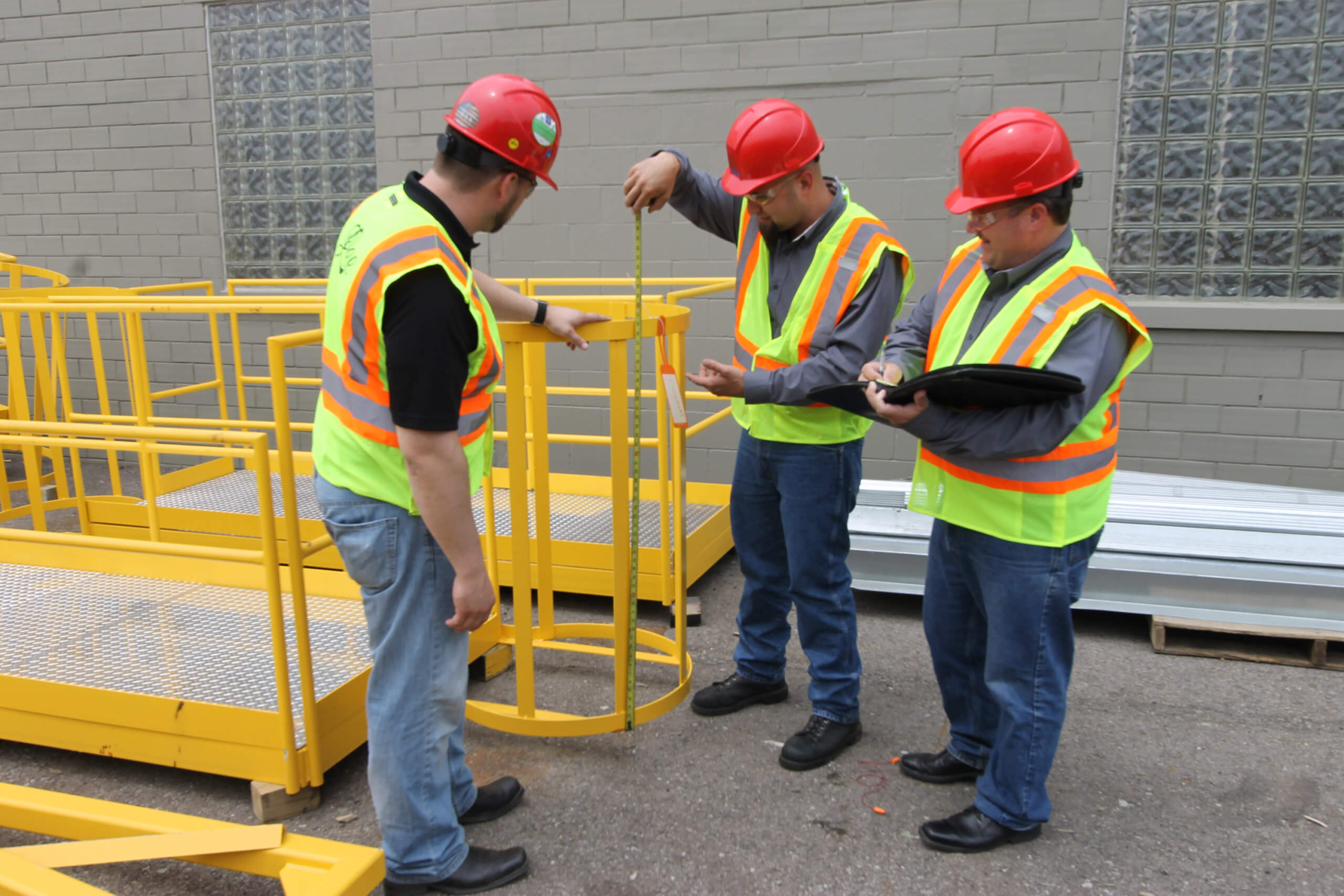 Earn While You Learn: Construction Apprenticeship Programs